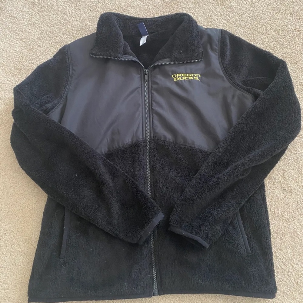 University of Oregon fleece jacket